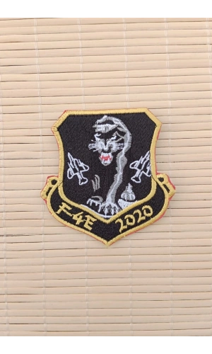 F 4E 2020 Yazili Ucak ve Kaplan Logolu Siyah Zemin Nakis islemeli Arma Patch Pec