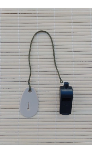 Kahverengi derili ipli plastik duduk