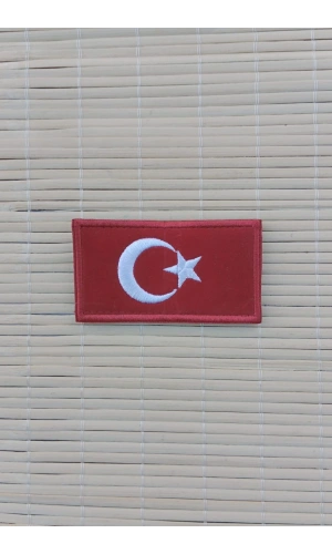 kirmizi kadife zemin ayyildiz nakis islemeli arma patch pec
