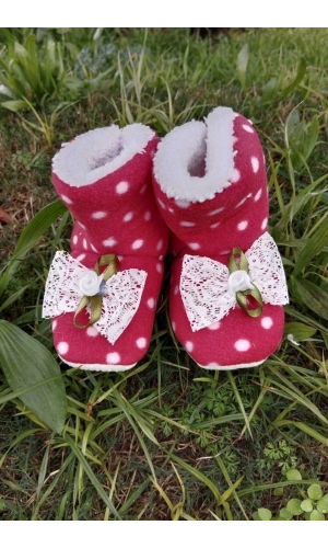 kirmizi renkli fiyonklu dantelli beyaz gullu model ici pamuklu organik hafif taban ortopedik cocuk bebek ilkadim patik panduf