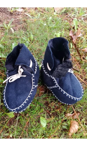 lacivert renkli hakiki kuzu derisi bagcikli ici polarli organik ortopedik cocuk bebek ilkadim bagcikli patik kanvas sneaker casual deri ayakkabi