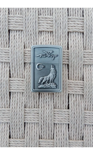 Metalik Kurt Turkiye Ayyildiz Yazili Kabartmali Zippo Cakmak