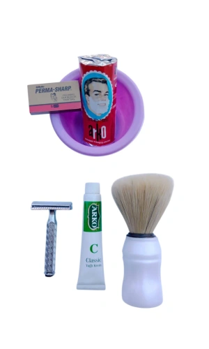 Orak Paslanmaz Krom Tras Makinasi Perma Sharp Yaprak Jilet Arko Berber Tras Sabunu Plastik Tras Tasi Sakal Fircasi Arko Nem Klasik cilt besleyici Yagli Krem 20 cc Tras Seti