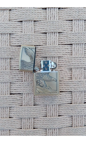 Ozel Tasarim Altin Sarisi Renkli Benzinli Kartal Kabartmali zippo Cakmak