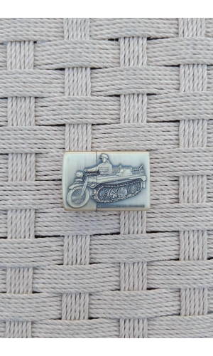 Ozel Tasarim Sari Renkli Benzinli Motorlu Tank Asker Kabartmali zippo Cakmak