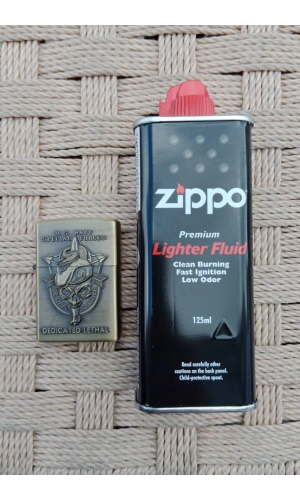 Ozel Tasarim Sari renkli U.S NAVY Special Forces Dedicated Lethal yazili kabartmali premium zippo Cakmak