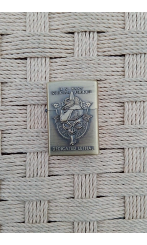Ozel Tasarim Sari renkli U.S NAVY Special Forces Dedicated Lethal yazili kabartmali zippo Cakmak