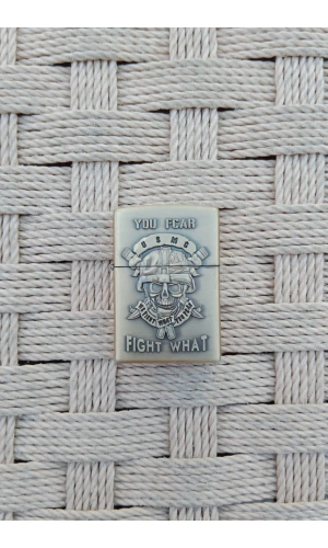 Ozel Tasarim Sari renkli You Fcar Fight What Yazili Kuru Kafa kabartmali zippo Cakmak