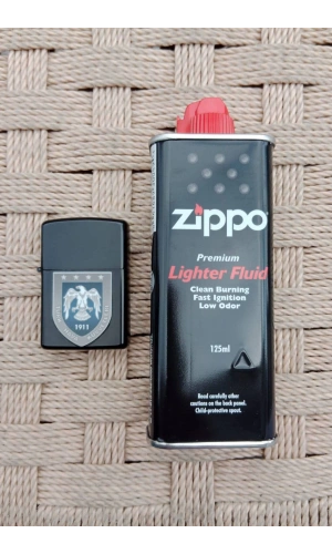 Ozel Tasarim Siyah Renkli Hava Kuvvetleri Amblemli Benzinli premium zippo Cakmak
