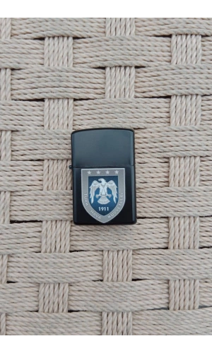 Ozel Tasarim Siyah Renkli Hava Kuvvetleri Amblemli Benzinli zippo Cakmak