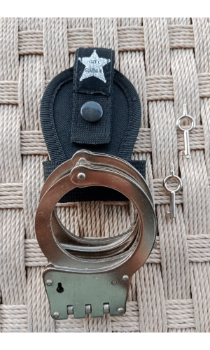 paslanmaz celik ozel guvenlik menteseli vurgun kelepce ve cit citli acik kelepce kilifi