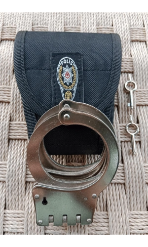 paslanmaz celik polis menteseli vurgun kelepce ve cirtli kapali kelepce kilifi