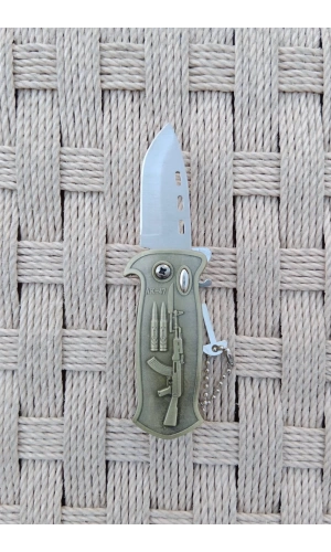 Sari Renkli Kabartmali Cok Fonksiyonlu AK-47 Mermi Modelli Emniyetli Dugmeli Bicakli Purmuz Cakmak