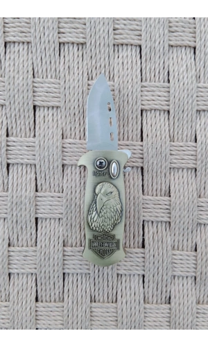 Sari Renkli Kabartmali Cok Fonksiyonlu Altin Kartal Modelli Emniyetli Dugmeli Bicakli Purmuz Cakmak