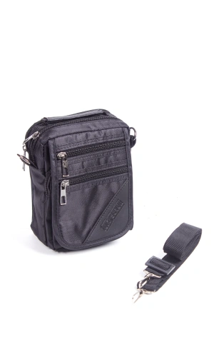 siyah renkli fermuarli el cantasi