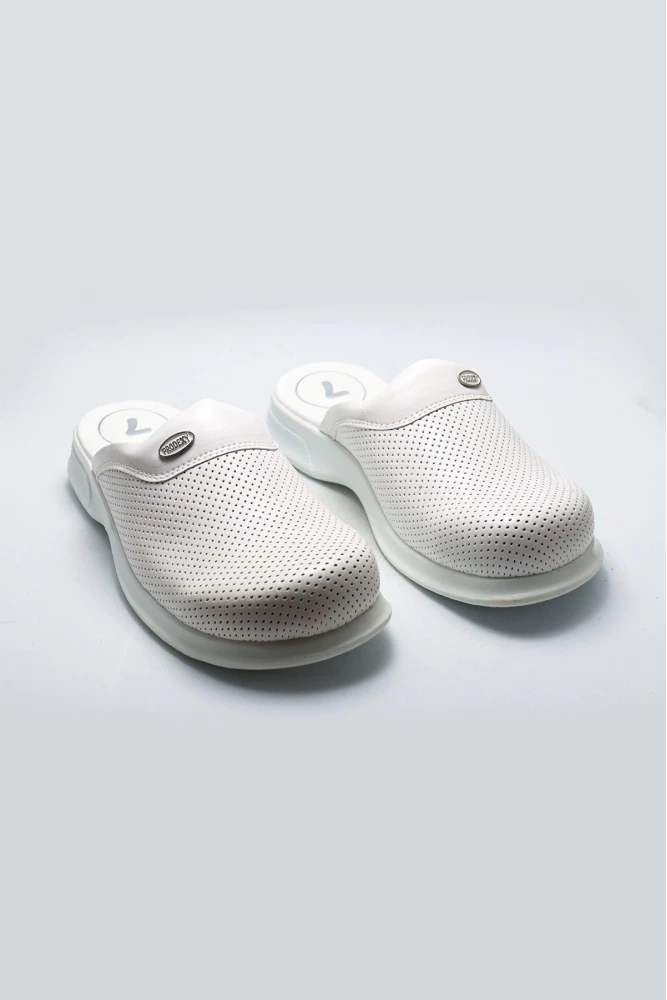 Prodexy EKO Unisex Terlik – Şık ve Rahat Seçenek, Siyah ve Beyaz Renklerle Stilinizi Tamamlayın