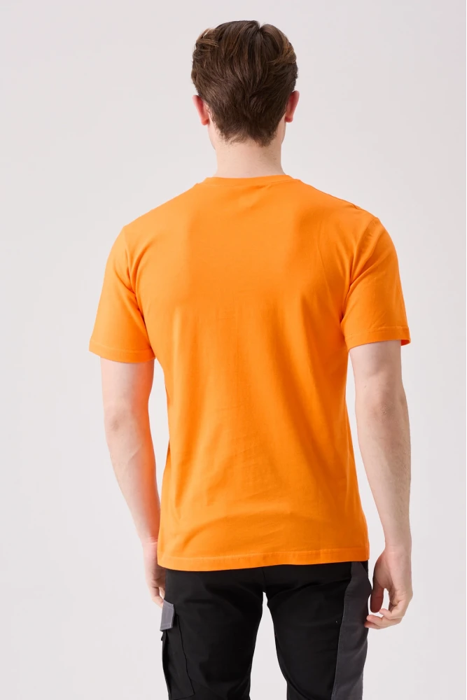 Galanthus V Yaka T-Shirt - Nefes Alabilir, Rahat ve Şık Tasarım