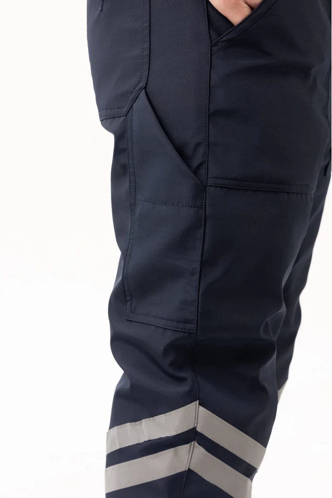 Lotus Kışlık Pantolon – Soğuk Havalarda Üstün Koruma ve Konfor