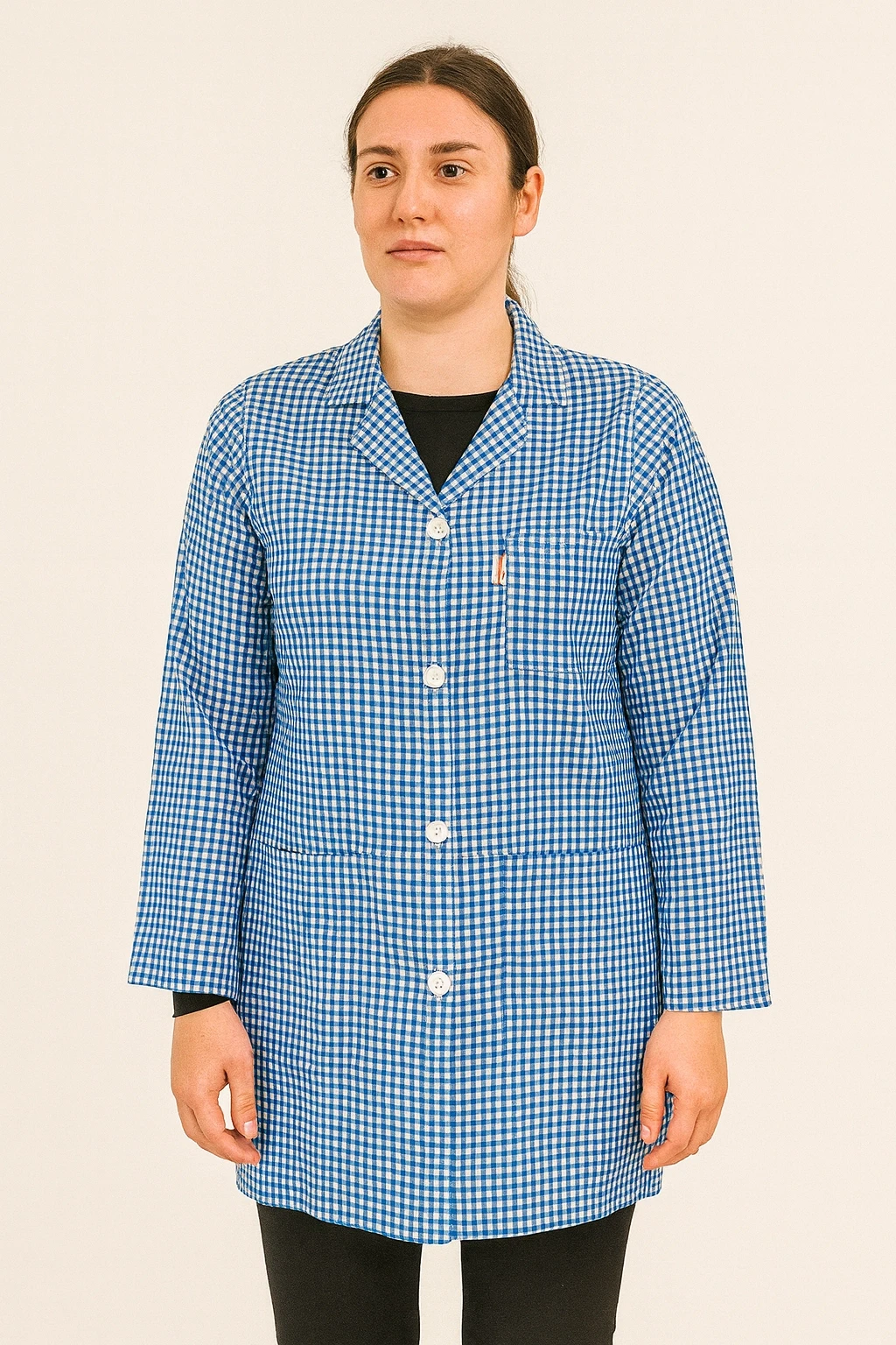 Pötikare Desenli Uzun Kollu Kadın Çalışma Önlüğü – Rahat, Dayanıklı ve Şık Model