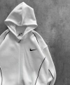 ŞERIT DETAYLI OVERSIZE FERMUARLI HIRKA BEYAZ
