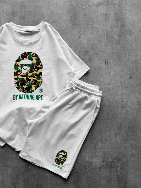 BAPE ŞORTLU TAKIM BEYAZ