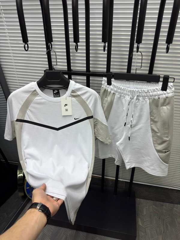 TECH FLEECE YENİ SEZON ŞORTLU TAKIM BEYAZ