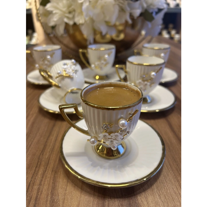 6 kişilik fincan takımı