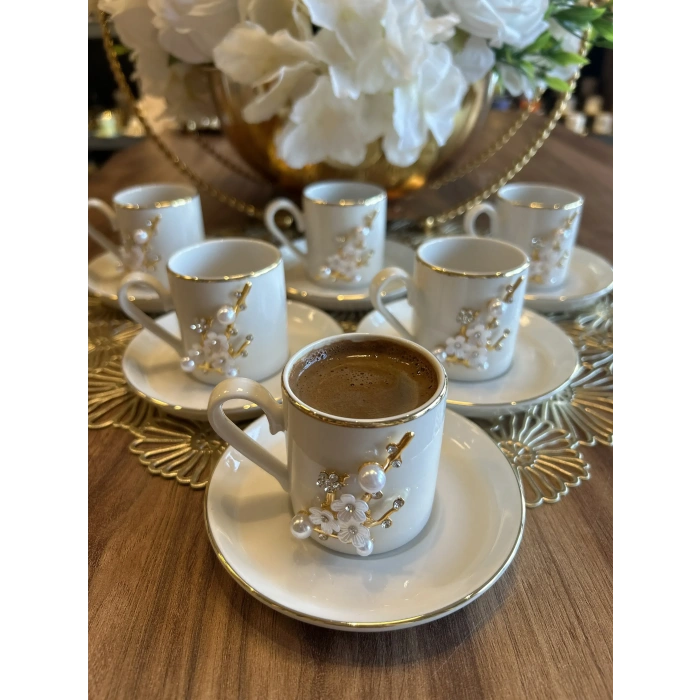 6 kişilik porselen fincan takımı