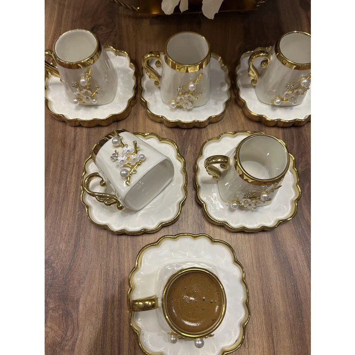 6 kişilik porselen fincan takımı