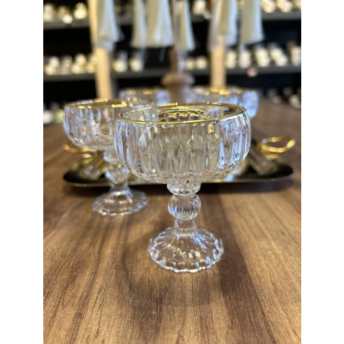 6 adet yaldızlı cam İkramlık