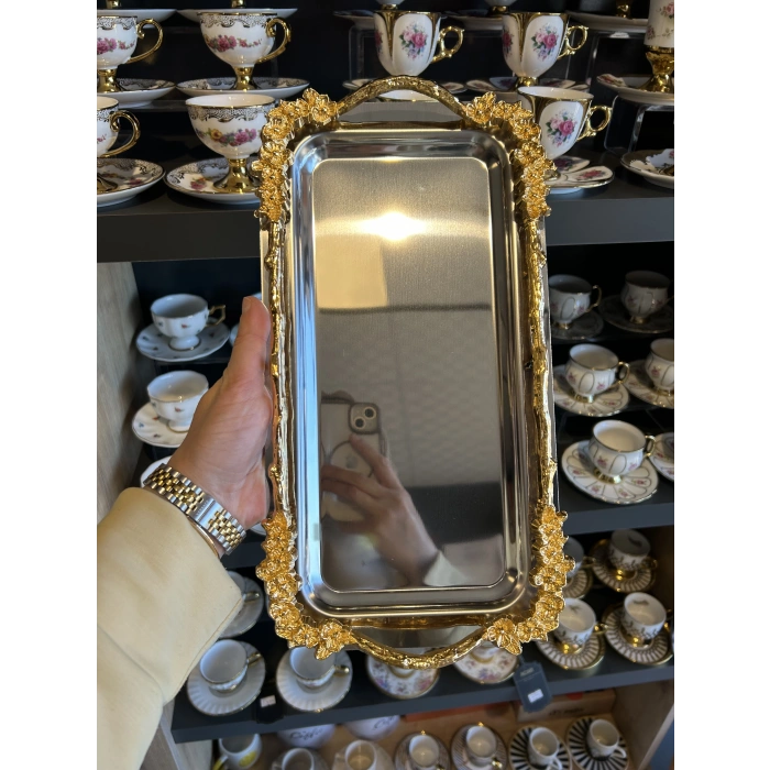 Ayaklı sunum tepsisi