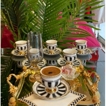 6 kişilik porselen fincan takımı