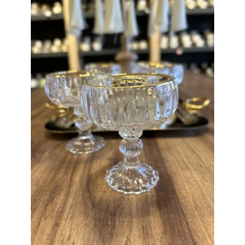 6 adet yaldızlı cam İkramlık