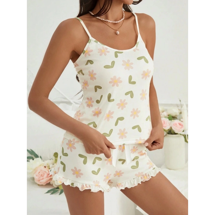 Beyaz Çiçek Desenli Kadın Şortlu Pijama Takım
