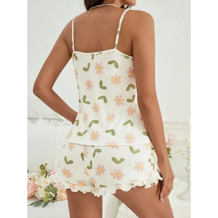 Beyaz Çiçek Desenli Kadın Şortlu Pijama Takım