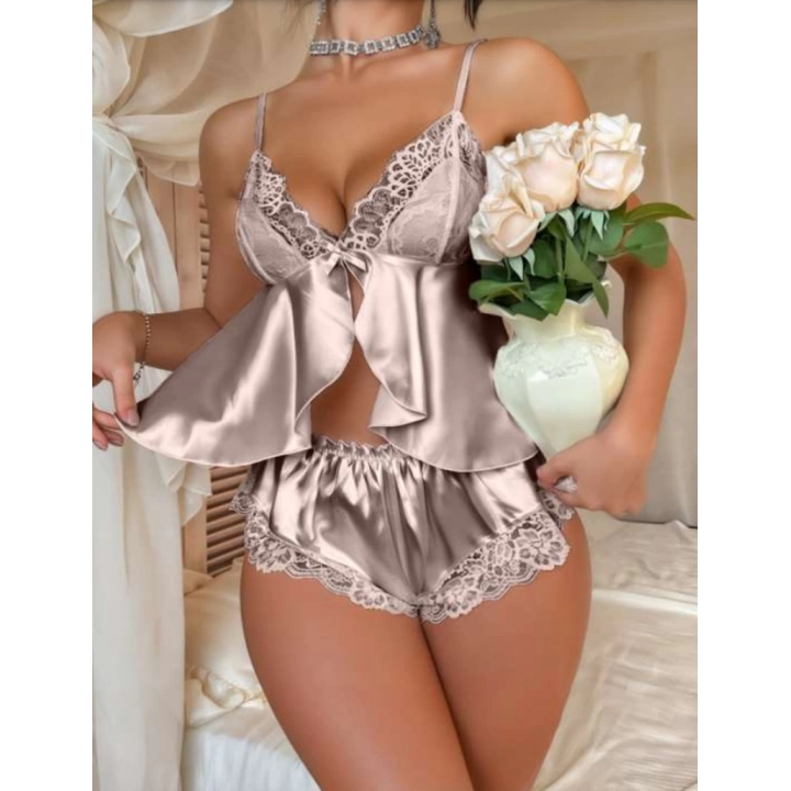 Gri Kurdele Detaylı Saten Şortlu Pijama Takım