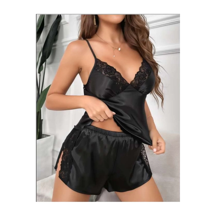 Siyah Saten Kumaş Dantelli Şortlu Pijama Takım