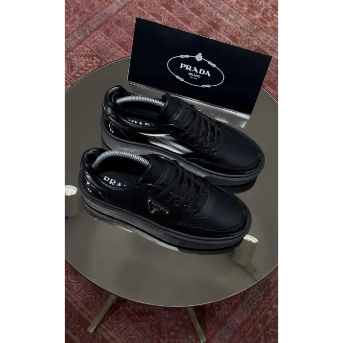 PRADA MİLANO BASSİC SİYAH