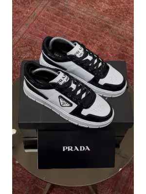 PRADA MİLANO BOOTE