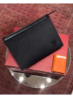 LOUİS WİTTON ÇANTA