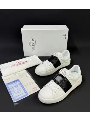 VALENTİNO GARAVANİ UNTİTLED