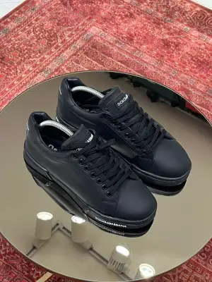 DOLCE GABBANA-  BLACK