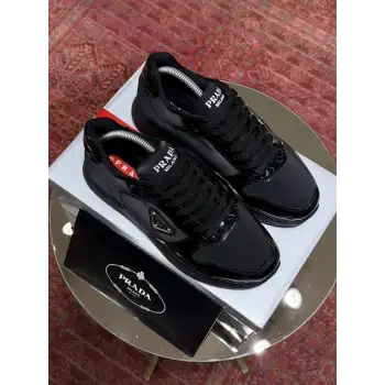 PRADA MİLANO SİYAH