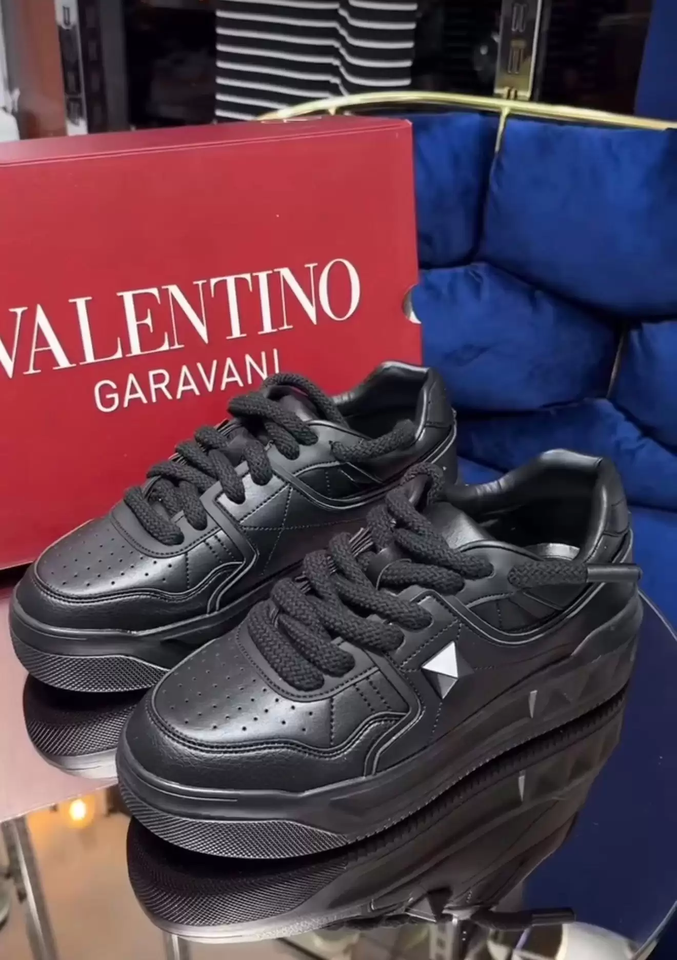 VALENTİNO GARAVANİ