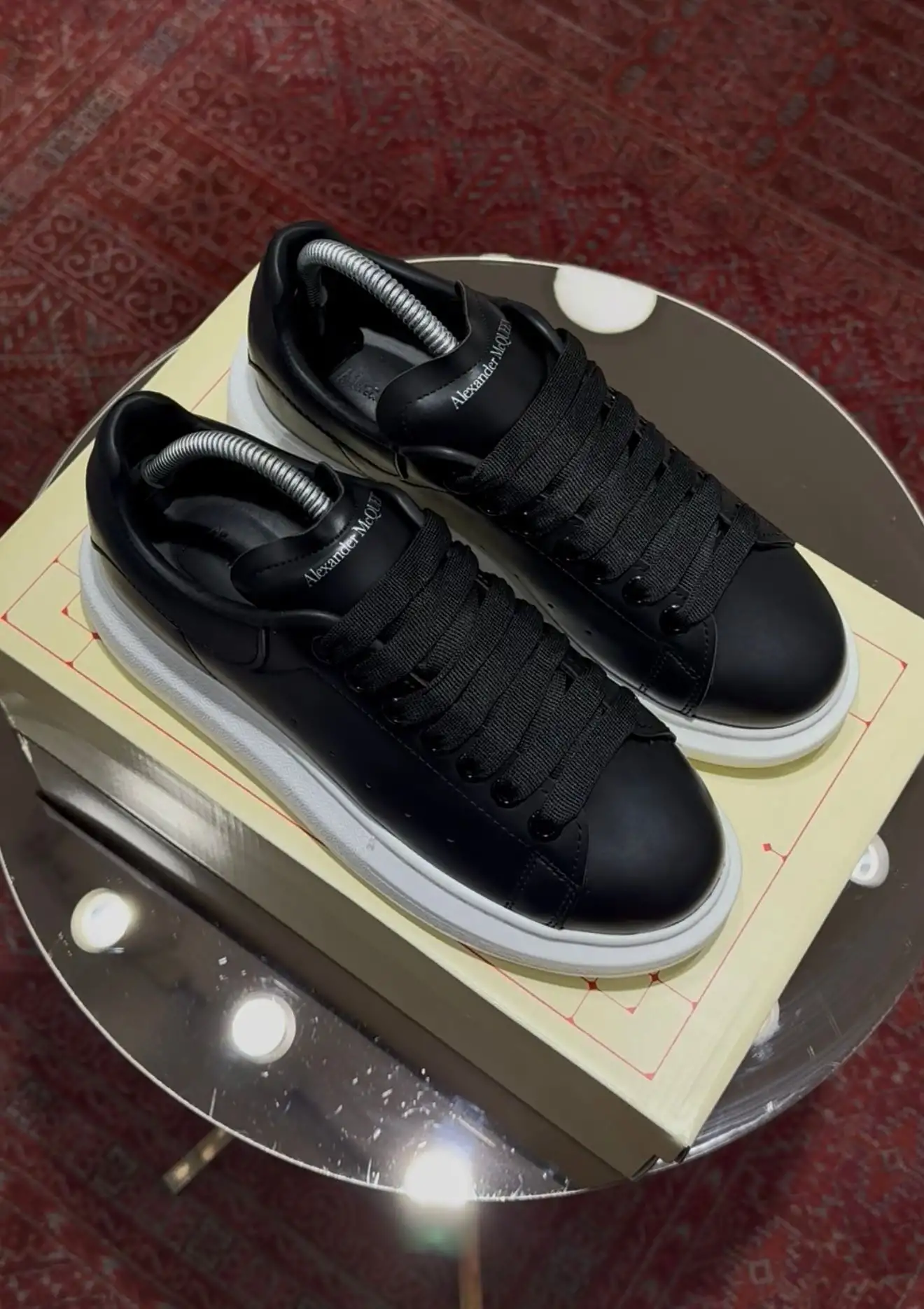 ALEXANDER KLASİK SİYAH BEYAZ