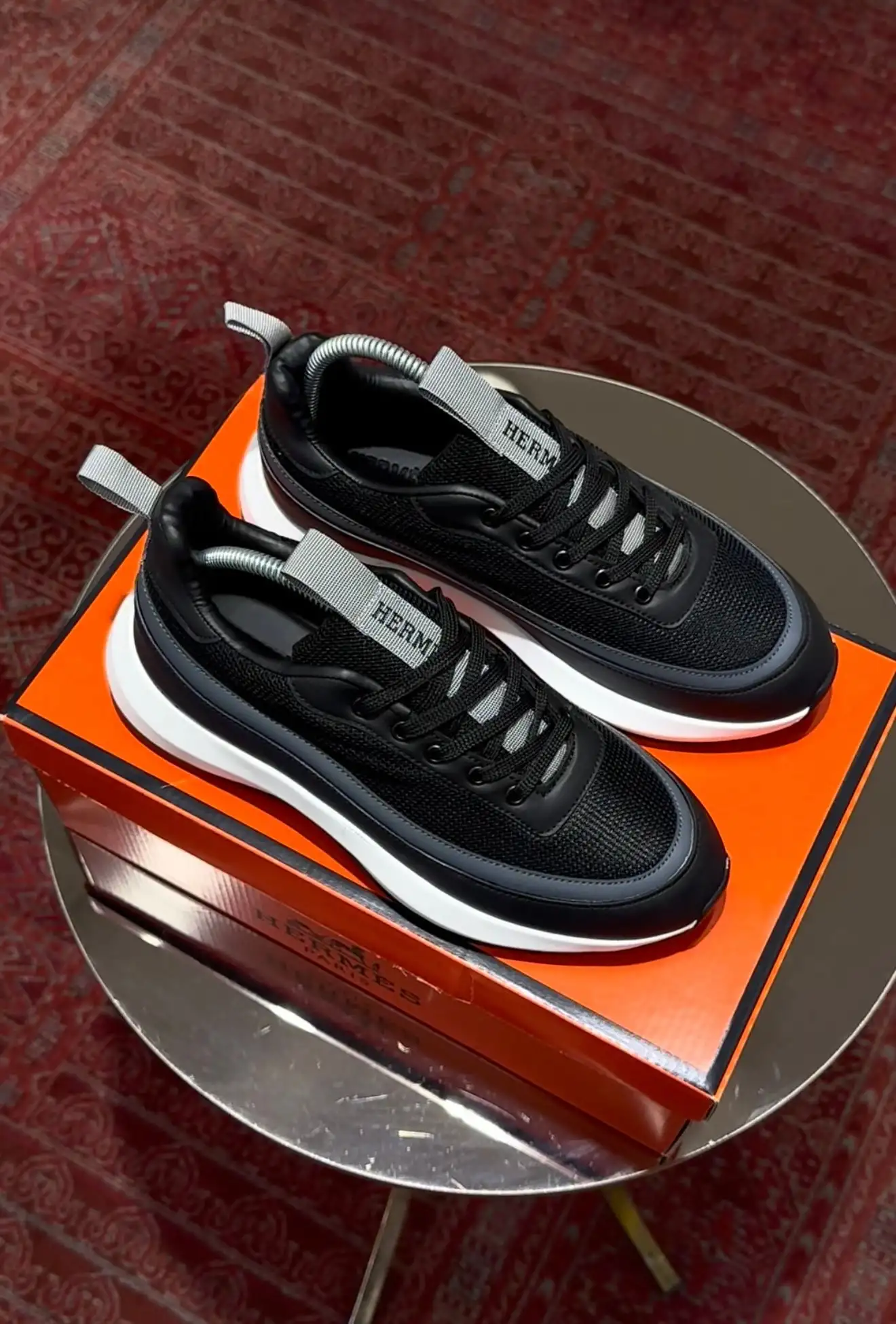 HERMES SNEAKERS  BLACK-WHİTE