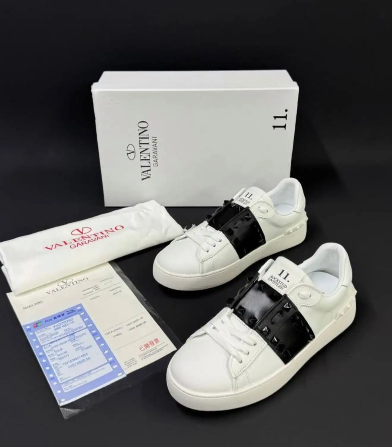 VALENTİNO GARAVANİ UNTİTLED