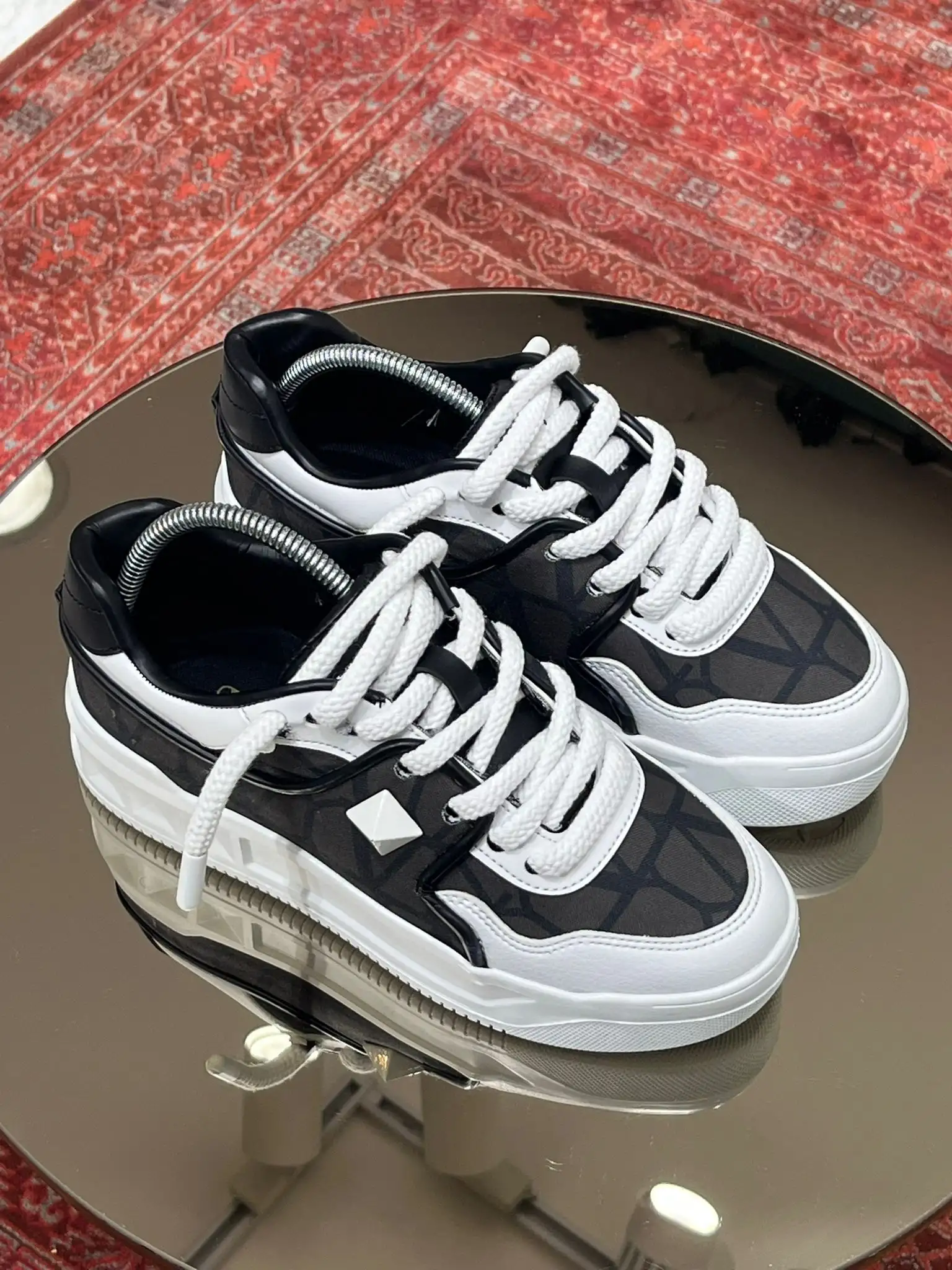 VALENTİNO GARAVANİ KAHVE