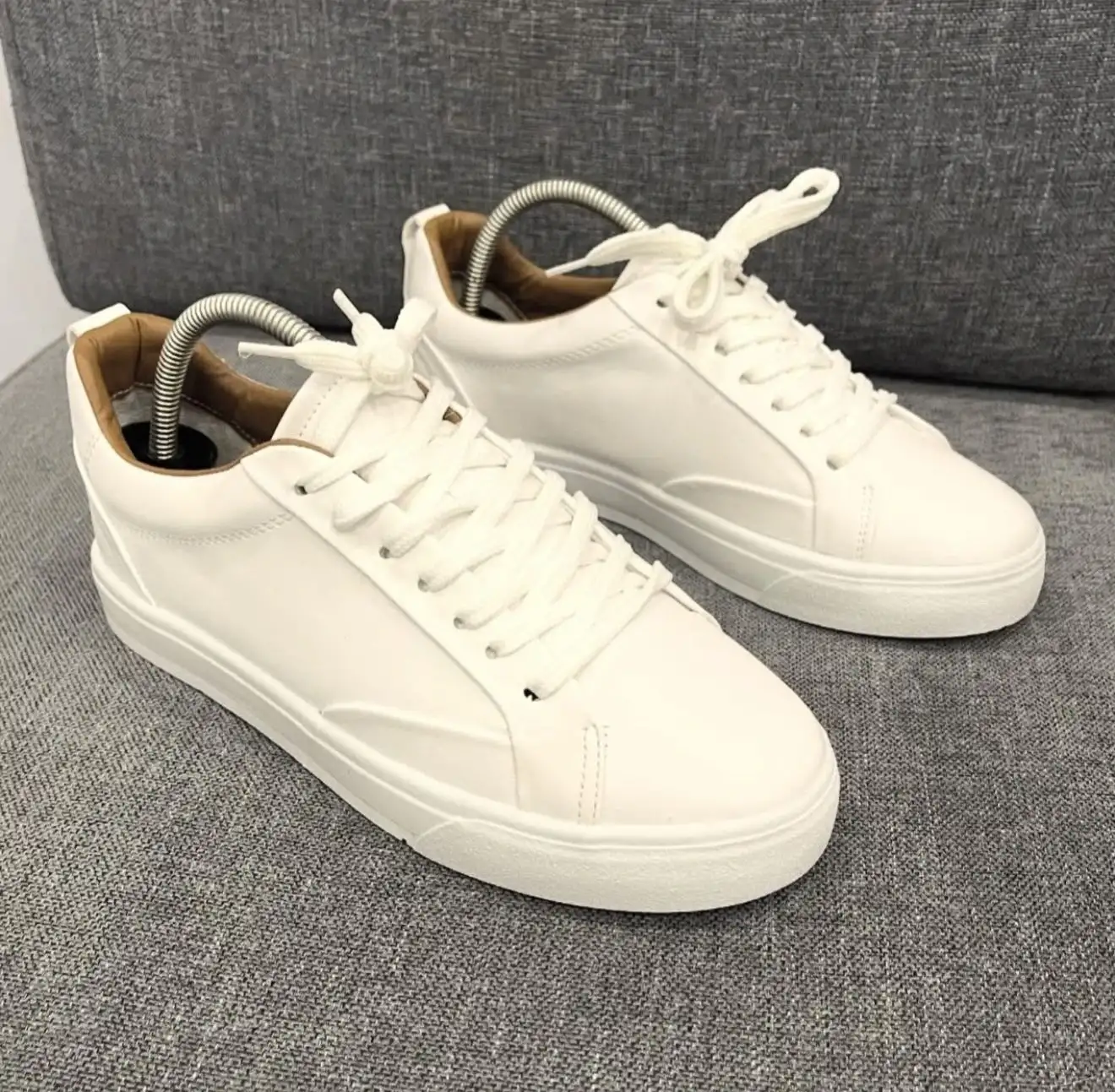 ZARA MODEL BASSİC SNEAKERS BEYAZ