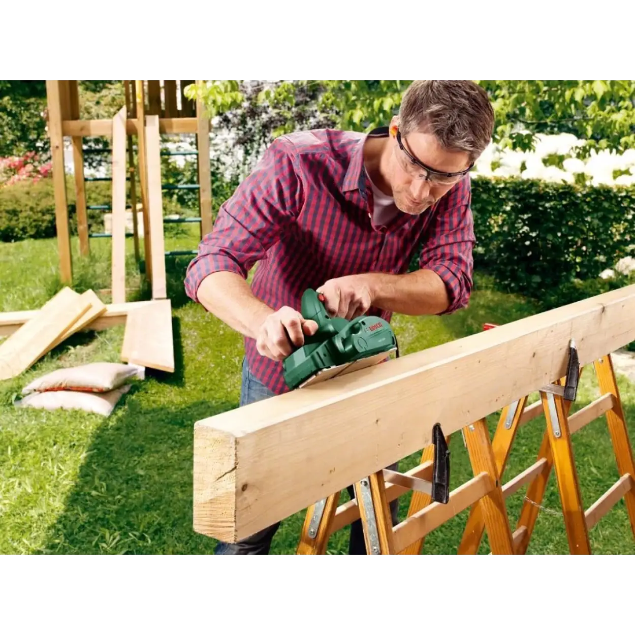 Bosch PHO 1500 82 mm Planya Makinası 550 Watt